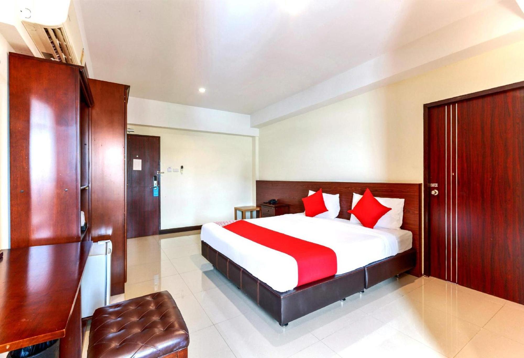 Collection O Vresotel Nonthaburi Exterior photo